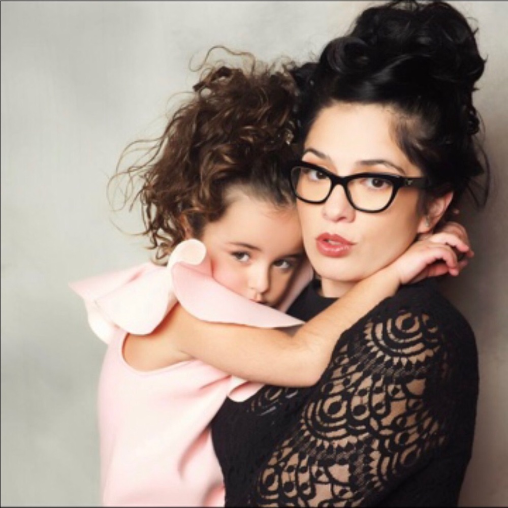 Meet your Posher,  Mel